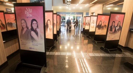 Exposição homenageia servidoras e parlamentares da Assembleia Legislativa