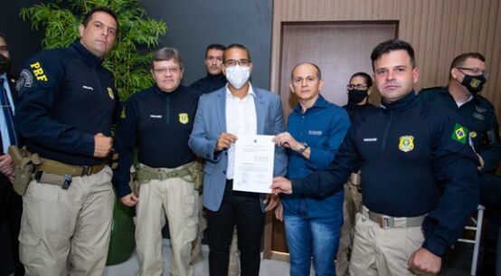 Prefeitura firma acordo com Polícia Rodoviária para garantir mais segurança no trânsito da capital