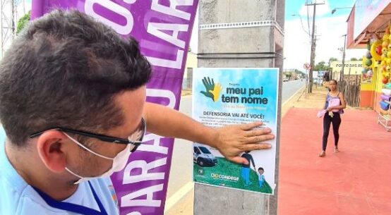 Blitz e atendimento conscientizam população para reconhecimento de paternidade