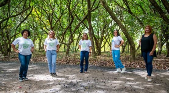 Amor à natureza e ao meio ambiente une mulheres na conservação do Bosque dos Papagaios