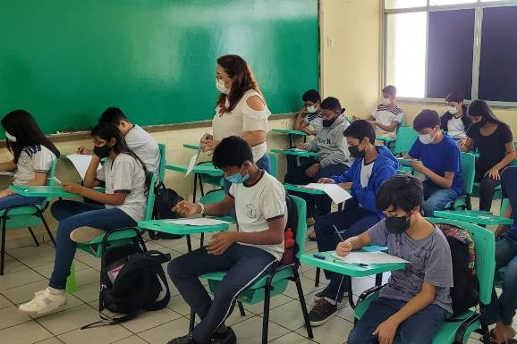 Estudantes participam de avaliações para auxiliar a recomposição das aprendizagens