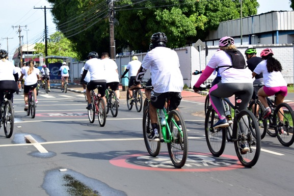 Caer realiza passeio ciclístico para alertar sobre preservação dos rios e igarapés