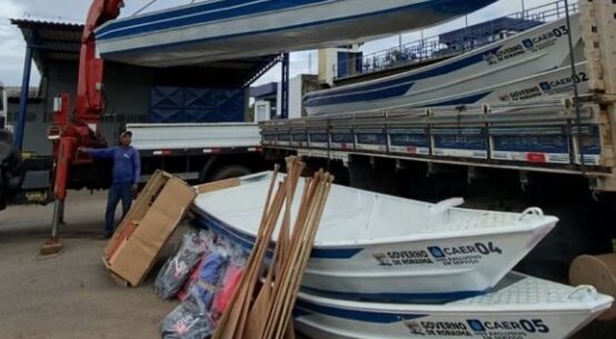 Caer adquire novos barcos que vão auxiliar no serviço de captação de água bruta em seis municípios