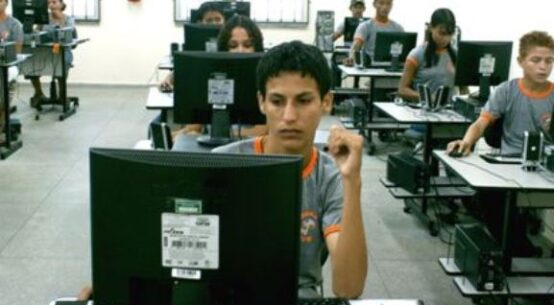 Educação revê edital de seletivo para contratação de profissionais para atuar em Centro de Educação Profissional