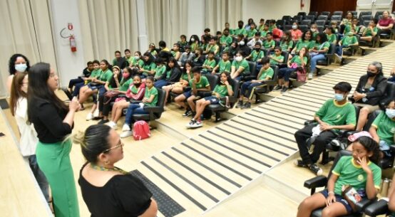 Maria Vai à Escola: Alunos concluem curso de prevenção contra a violência doméstica