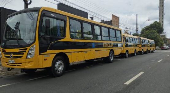 Caracaraí: Governo de Roraima disponibiliza veículos para o transporte de estudantes