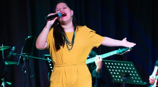 Kárisse Blos fará show solidário no Teatro Municipal nesta sexta-feira