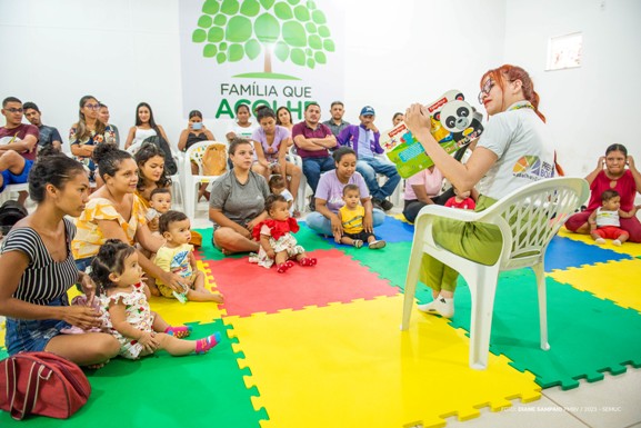 Teatro Baby: um espetáculo que exercita a criatividade e fortalece laços familiares
