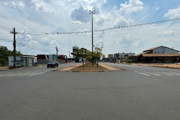 Câmara aprova criação de eixo gastronômico e turístico na avenida Ville Roy