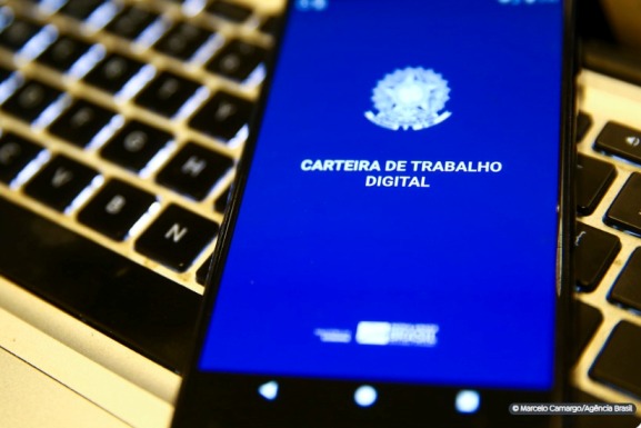 Confira as 79 vagas de emprego e cursos que o Sine-RR oferece nesta sexta-feira