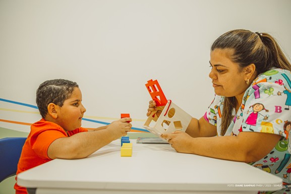 Mães relatam evolução dos filhos atendidos no Centro de Autismo da Rede Municipal