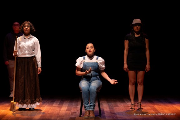 Espetáculos marcam conclusão de mais uma turma da Oficina de Teatro