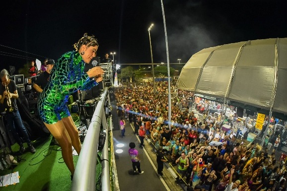 Carnaval Boa Vista Pra Frente: Gilmelândia arrasta multidão no encerramento da folia