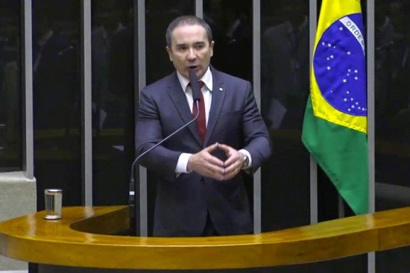 Deputado Duda Ramos tem projeto de lei aprovado pelo presidente Lula