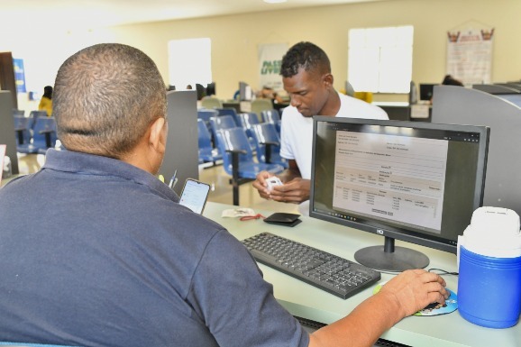 Confira as 61 vagas de emprego e cursos que o Sine-RR oferece nesta terça-feira