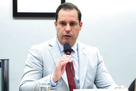 Nicoletti critica portaria que exige data de validade e registro do produtor rural em ovos