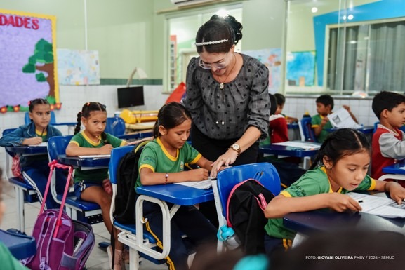 Prefeitura de Boa Vista lança processo seletivo com 188 vagas para contratação de professores