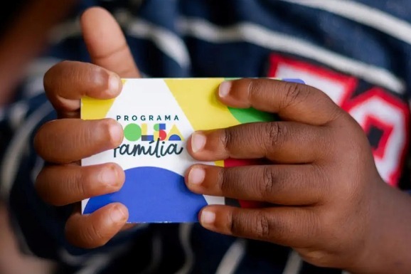 Caixa começa a pagar Bolsa Família de janeiro