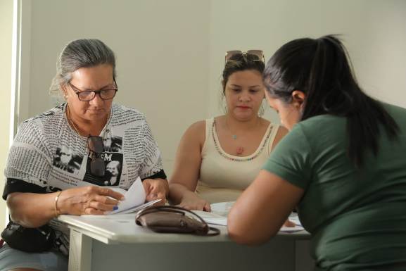 ‘Mais um ano de aprendizado’, celebra mãe durante rematrícula no CCJuv em Mucajaí