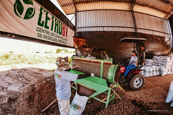 Adubo orgânico produzido pela Prefeitura de Boa Vista impulsiona a agricultura familiar