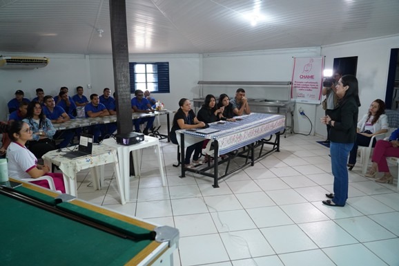 Chame orienta funcionários de empresa de transportes sobre direitos e combate à violência doméstica