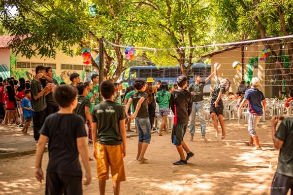 Com programação divertida, projeto Conviver inicia Colônia de Férias