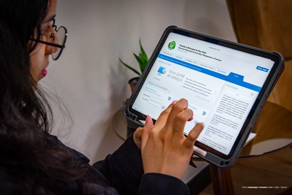 Programa Descomplica: taxa da Vigilância Sanitária agora pode ser emitida diretamente no portal da prefeitura