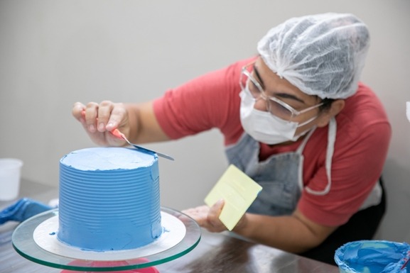 Oportunidade de qualificação: Escolegis oferta 650 vagas para cursos presenciais na unidade do Bairro Liberdade