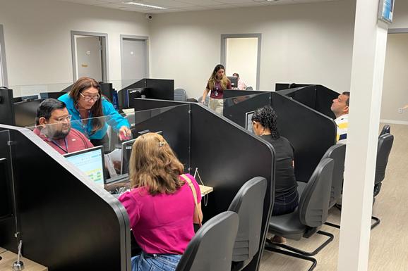 Mais de 200 atendimentos marcam o início das atividades no Fórum da Cidadania