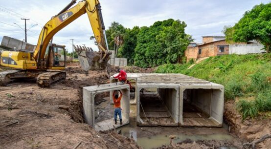 Com obras de infraestrutura, prefeitura cria três vias de acesso no bairro Canarinho