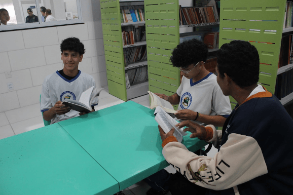 Tempo integral: rede estadual oferta mais de 900 vagas em escolas de Roraima