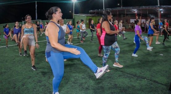 Aulão de Zumba marca abertura das atividades do Centro de Convivência da Juventude no bairro Murilo Teixeira