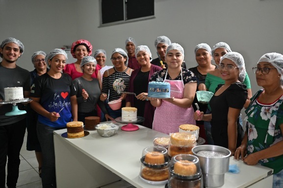 Escolegis certifica alunos da primeira leva de cursos presenciais gratuitos de 2025