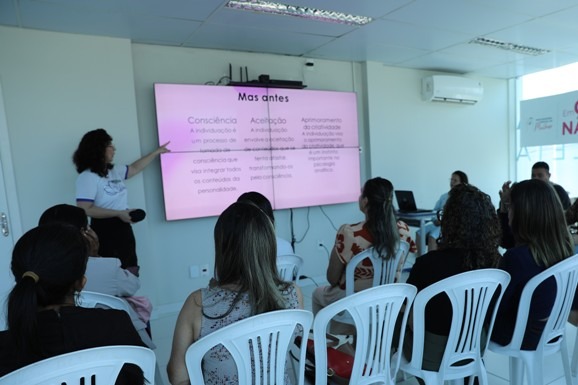 Flor de Cerejeira: secretaria ligada à ALE-RR implanta grupo motivacional para mulheres em Rorainópolis