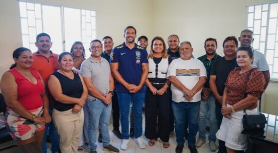 Incentivo ao esporte: Helena Lima apoia realização de campeonato amador de futebol em Roraima