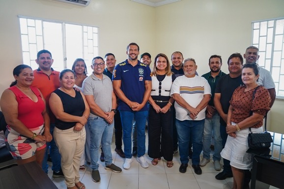 Incentivo ao esporte: Helena Lima apoia realização de campeonato amador de futebol em Roraima
