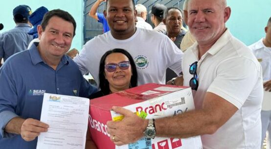 São Luiz do Anauá: pescadores recebem kits para melhorar qualidade do trabalho