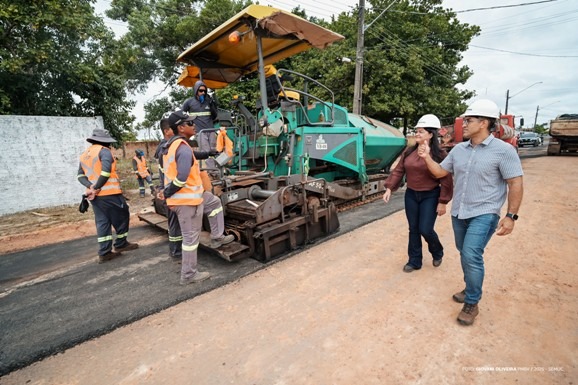 Prefeito Arthur Henrique acompanha obras de infraestrutura em cinco bairros de Boa Vista