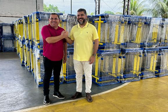 Rorainópolis: Prefeitura renova mobiliário de todas as escolas da rede municipal