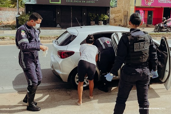 Guardas Municipais fazem parto emocionante em via pública de Boa Vista