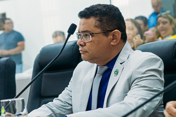 Vereador Pastor Gill Rocha apresenta cinco projetos de lei