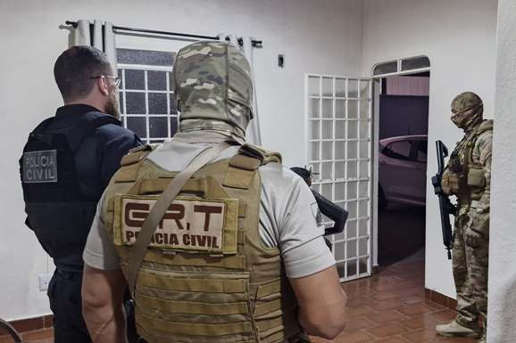 Operação Janus: PCRR realiza busca e apreensão contra três policiais militares e uma mulher