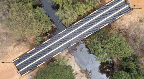 Prefeitura reconstrói principal ponte da região do Truaru antes do período chuvoso
