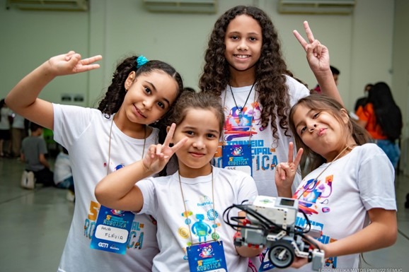 Lista de candidatos aprovados na prova do Curso de Robótica da prefeitura está disponível para consulta