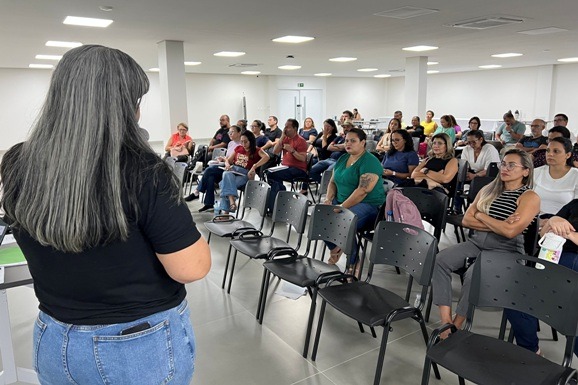 Professores de Roraima recebem treinamento do Sicredi sobre cooperativismo de crédito e uso responsável de bolsas de incentivo