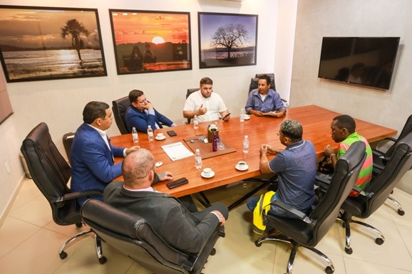 Serviço inadequado: presidente da ALE-RR recebe pacientes para debater melhorias no tratamento de hemodiálise no Estado