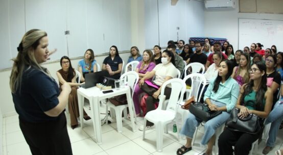 Servidores do TEAMARR recebem capacitação para atualização profissional e segurança no atendimento