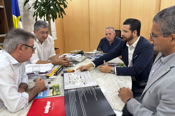 Residencial Boa Vista: Unipar apresenta projeto ao governador de Roraima