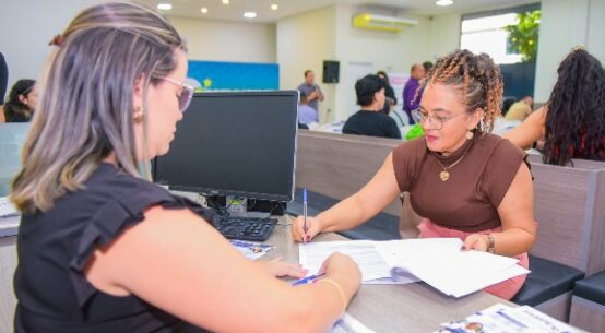 Governo de Roraima impulsiona pequenos negócios com entrega de R$ 350 mil em microcrédito