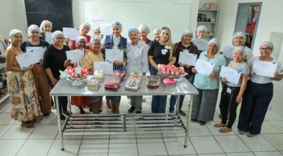 Qualificação: alunas da Escolegis encerram cursos preparadas para mercado de trabalho em Roraima